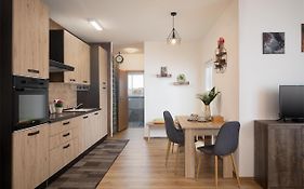 Apartment Little Gallery ****